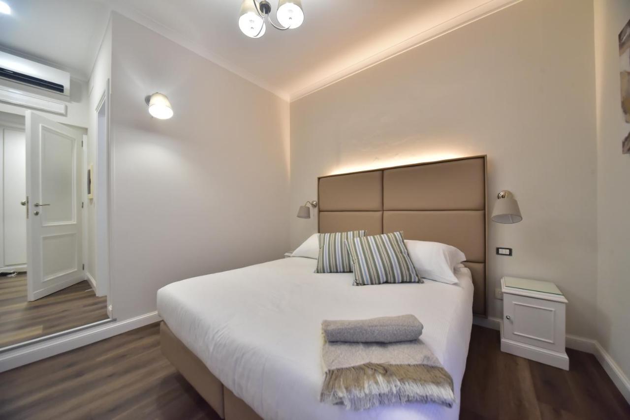 Sacconi Palace Suite Roma Exterior foto